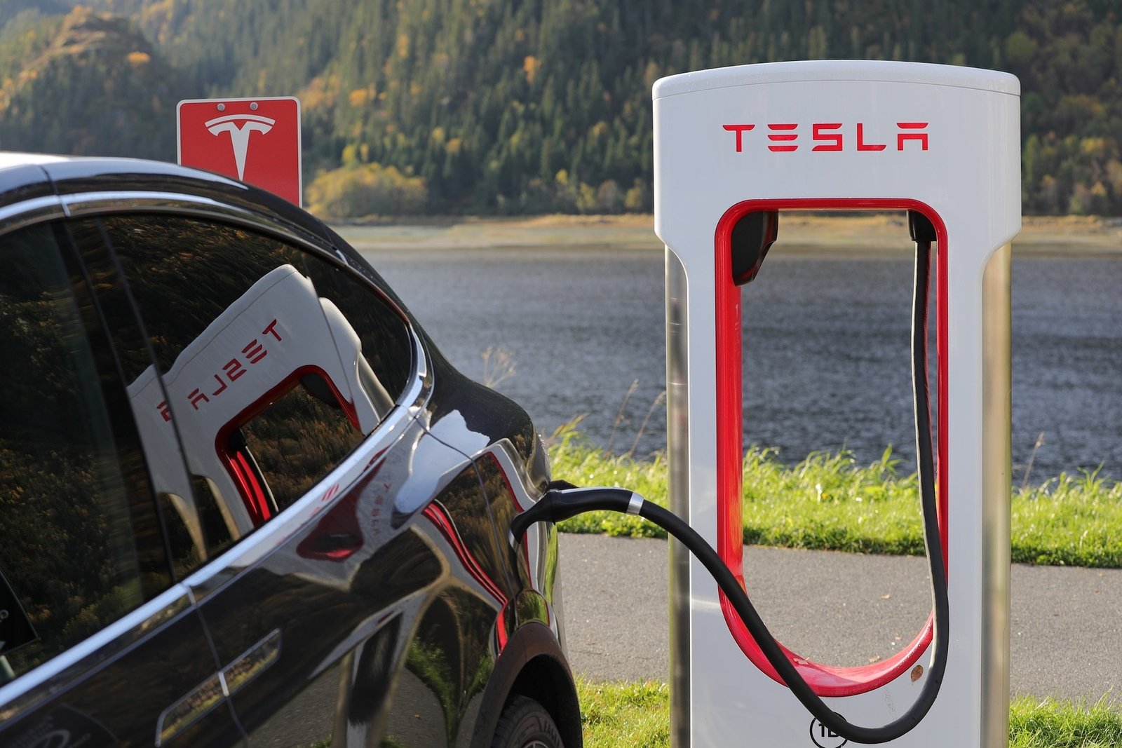 Tesla Battery Duration, Guarantee, and Tips to Expand your Tesla's Battery Life expectancy